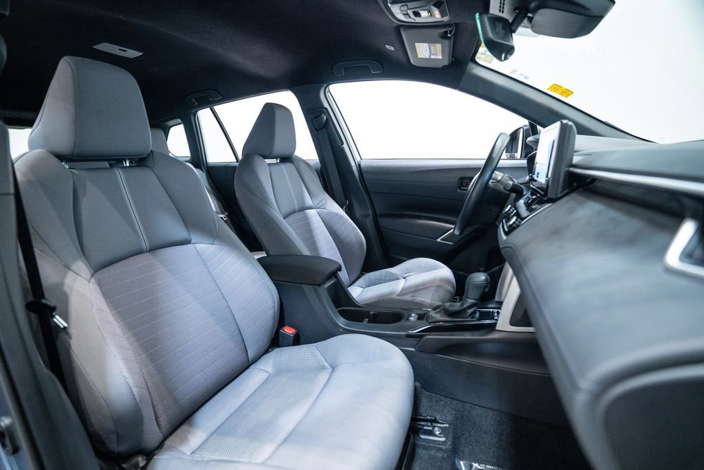 Used 2025 Toyota Corolla Cross AWD Hybrid image 14