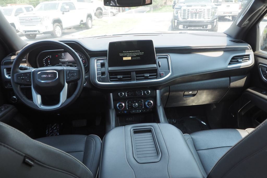 Used 2023 GMC Yukon SLT w/ SLT Premium Package AWD/4WD image 18