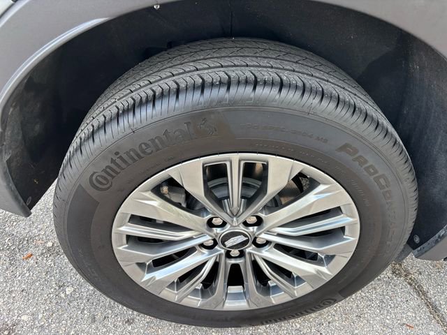 Used 2025 Cadillac XT4 Premium Luxury image 21