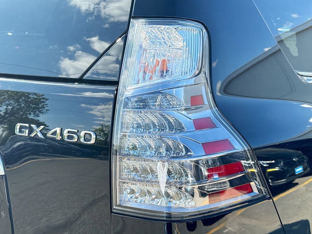 Used 2021 Lexus GX 460 Premium w/ Premium Package image 35