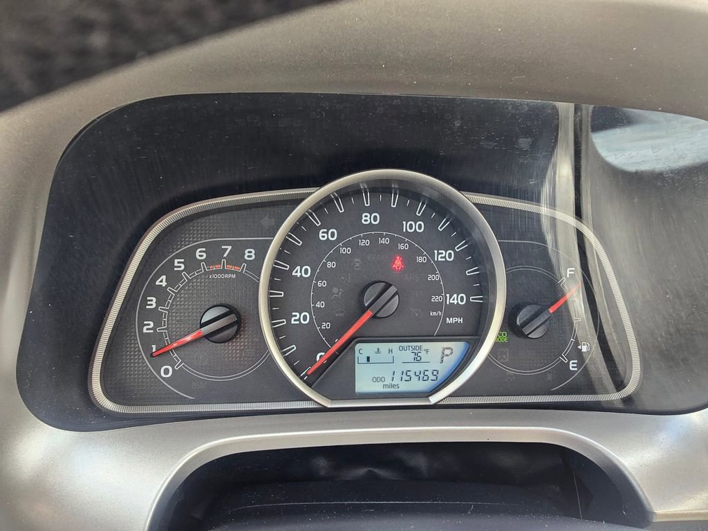 Used 2015 Toyota RAV4 XLE w/ Four Season Floor Mat Package AWD/4WD image 18