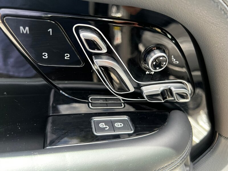 Used 2019 Land Rover Range Rover Supercharged AWD/4WD image 30