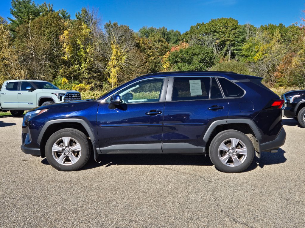 Used 2022 Toyota RAV4 XLE w/ Convenience Package AWD/4WD image 2