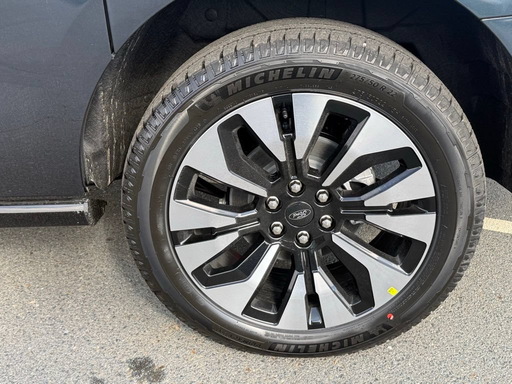 New 2025 Ford Expedition Max Platinum w/ Platinum Ultimate Package AWD/4WD image 14