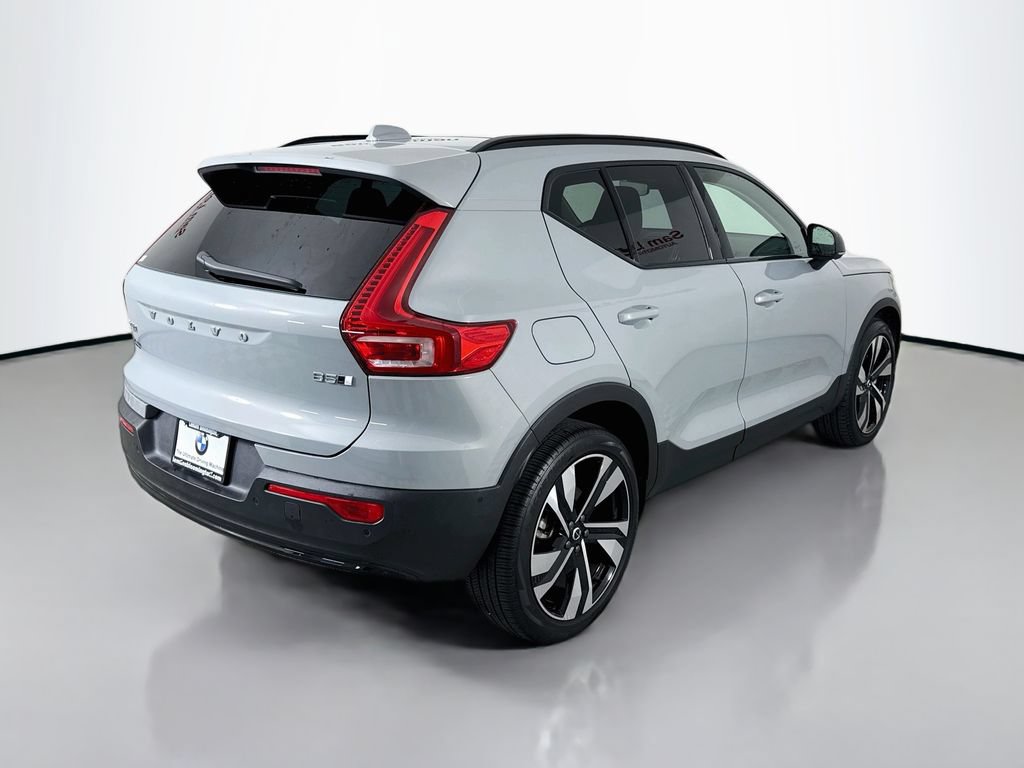 Used 2025 Volvo XC40 B5 Ultra AWD/4WD image 7