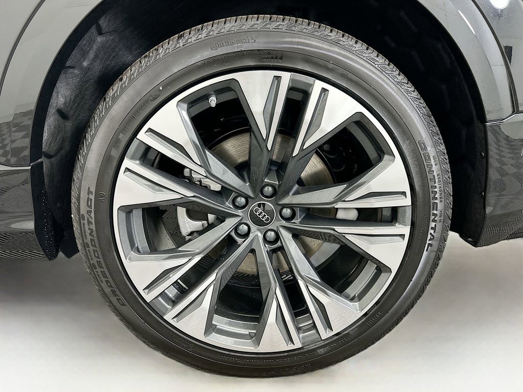 New 2026 Audi Q8 Premium Plus image 30