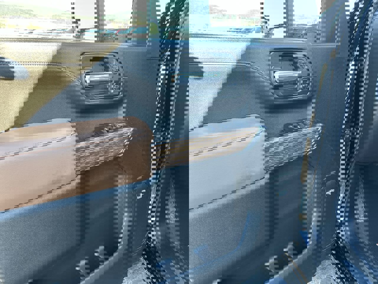 Used 2022 Chevrolet Silverado 2500 High Country w/ Z71 Off-Road Package image 20