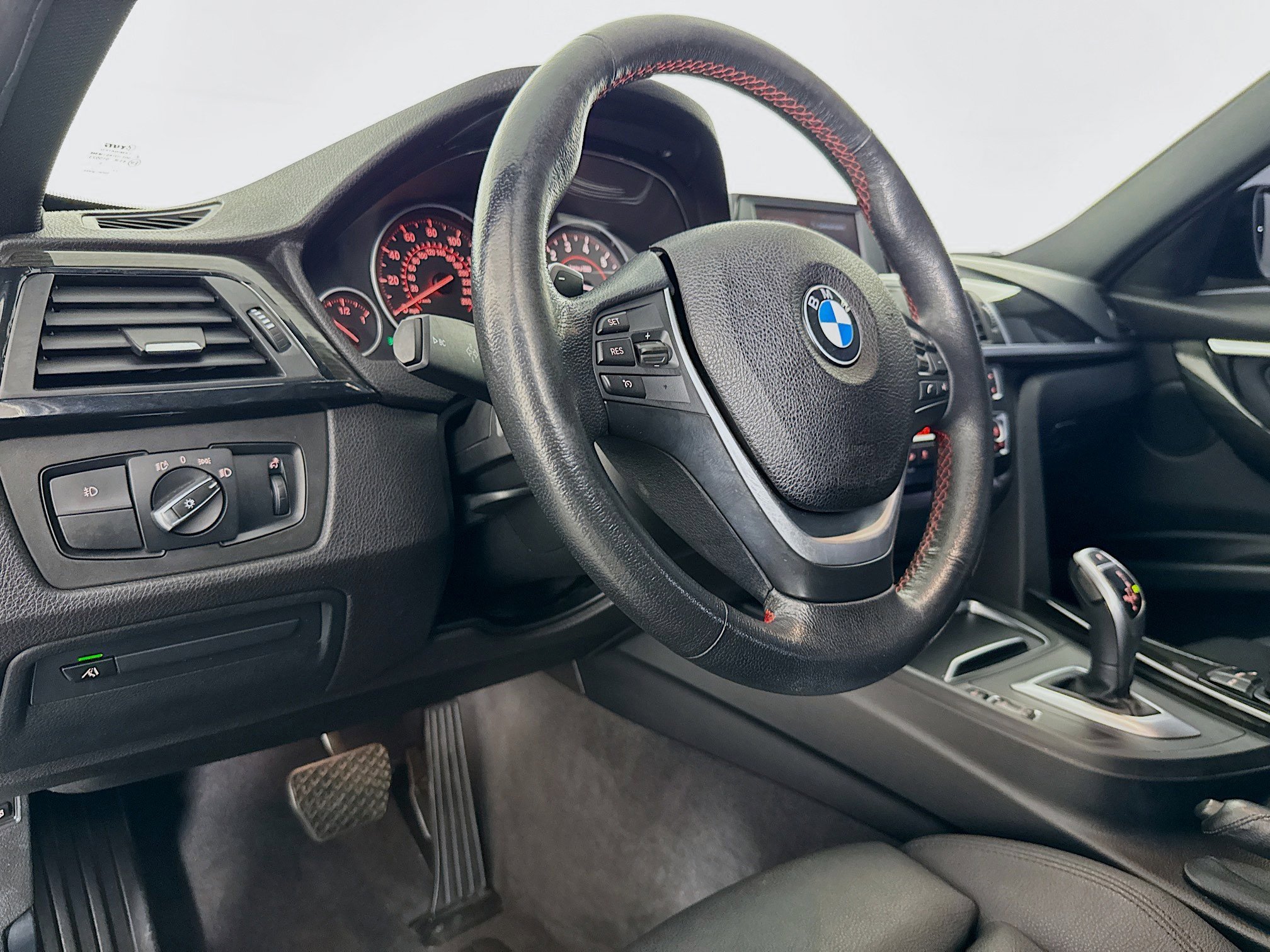 Used 2018 BMW 330i Sedan image 22