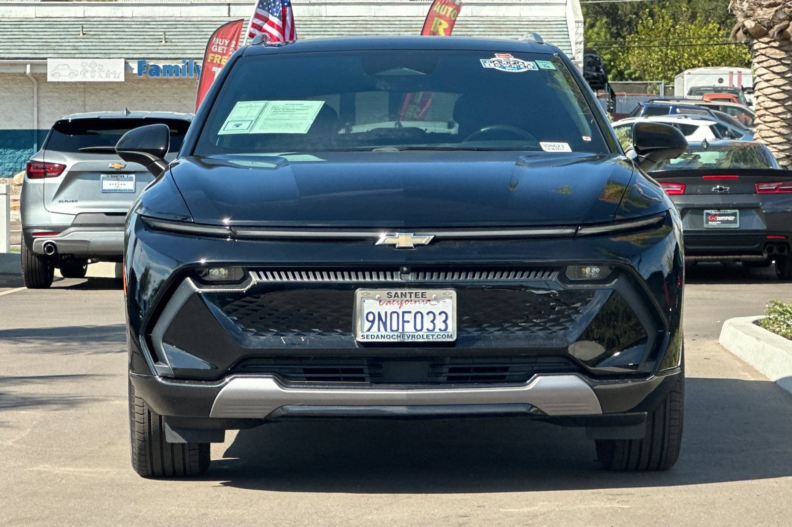 Used 2024 Chevrolet Equinox EV LT FWD image 9