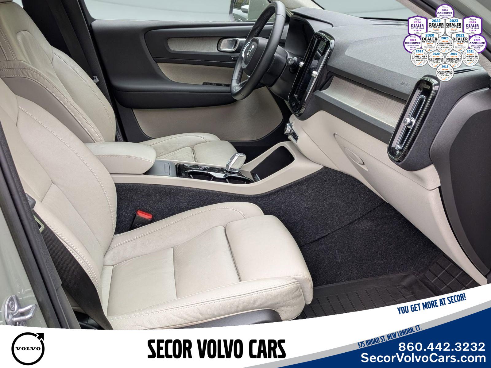 Certified 2023 Volvo XC40 B5 Plus w/ Driver Assist Package AWD/4WD image 29