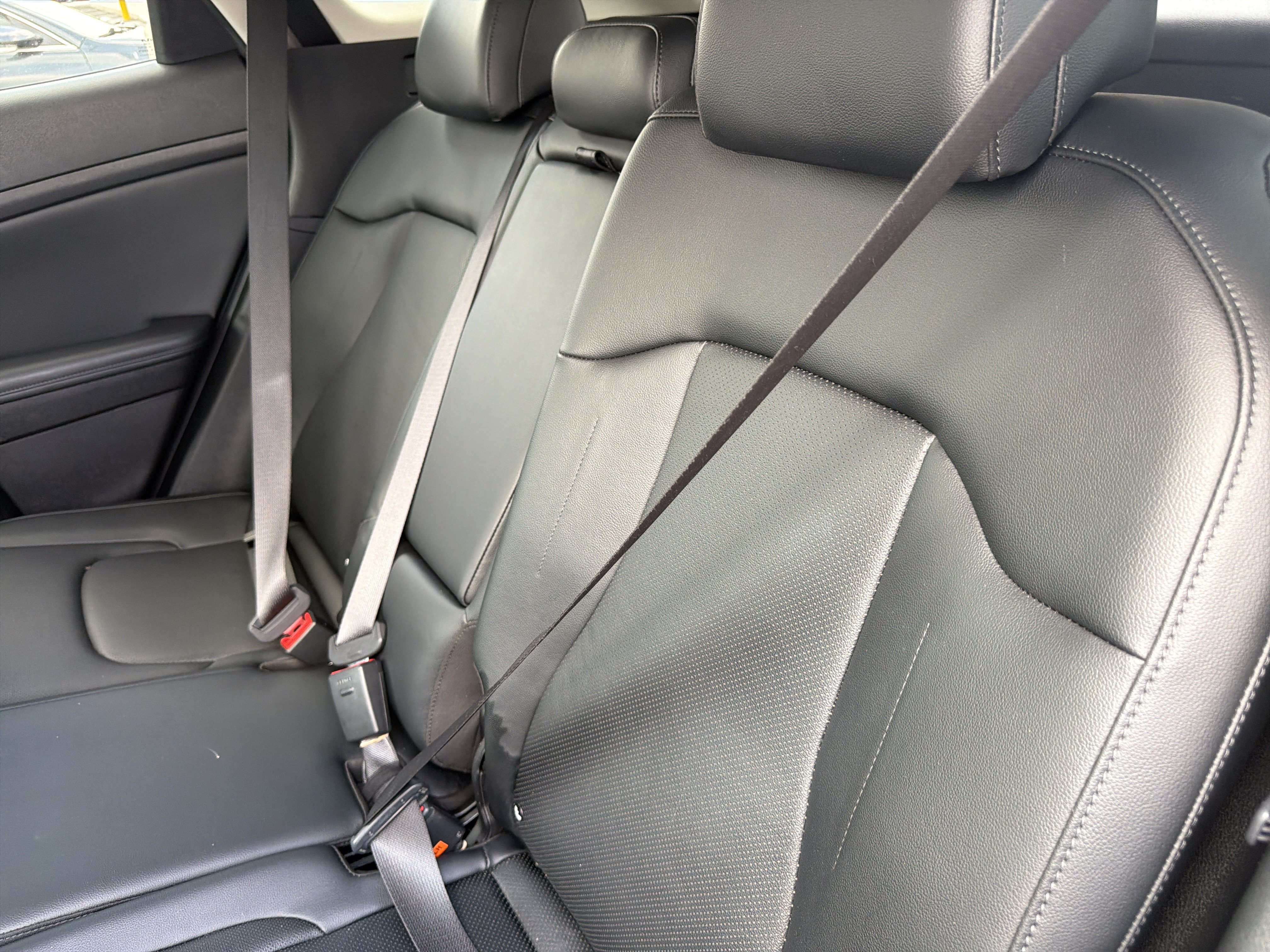 Used 2023 Kia Sportage EX FWD image 33