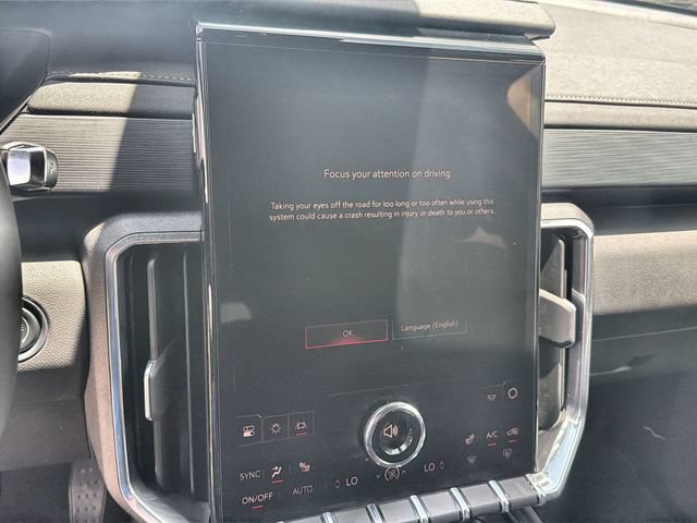 Certified 2025 GMC Acadia Elevation FWD image 13