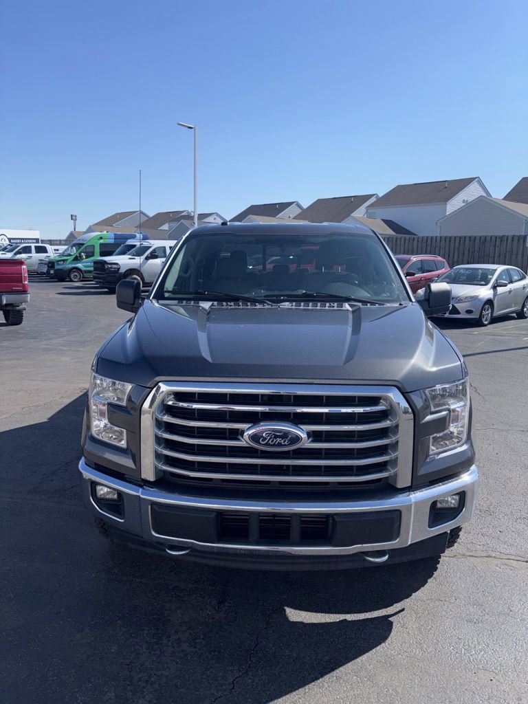 Used 2017 Ford F150 XLT w/ Equipment Group 302A Luxury image 3