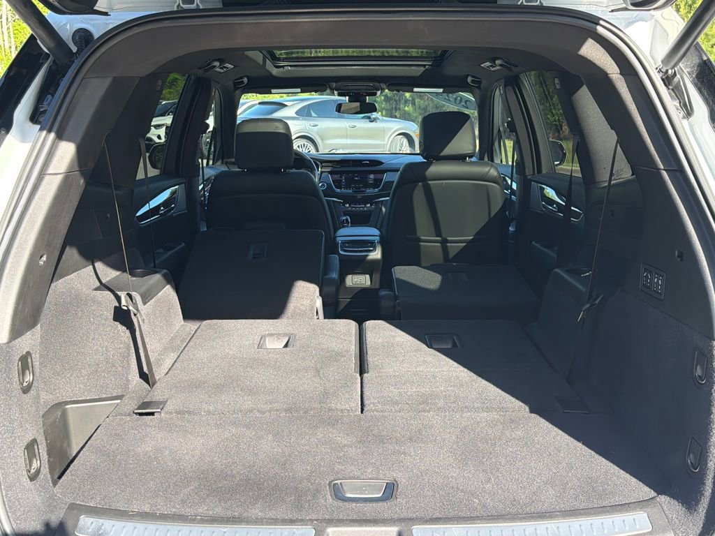 Used 2024 Cadillac XT6 Premium Luxury image 33