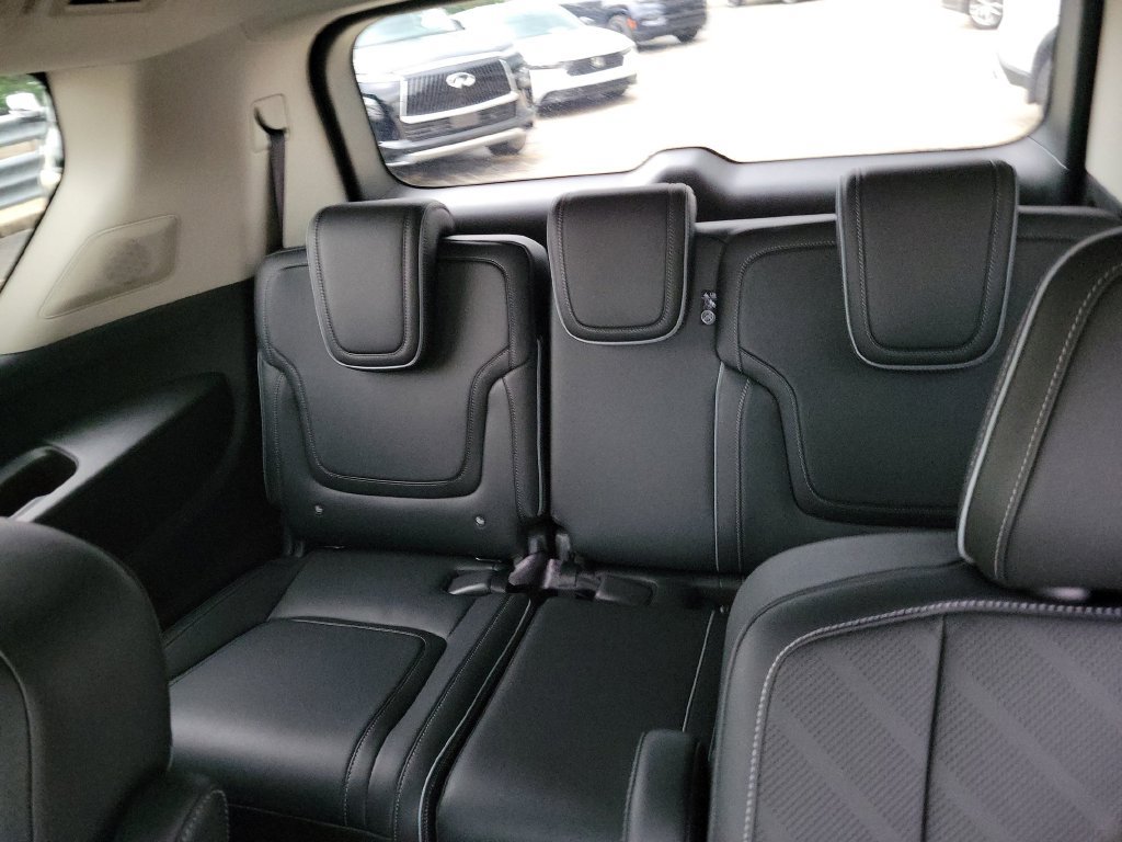 New 2027 INFINITI QX80 Luxe AWD/4WD image 17