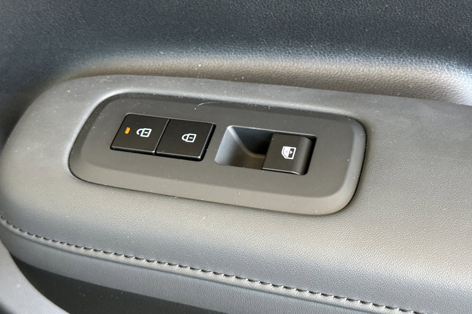 Certified 2025 Hyundai Santa Fe SEL image 21