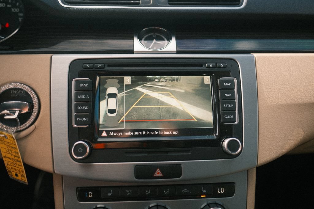 Used 2013 Volkswagen CC Executive AWD/4WD image 15