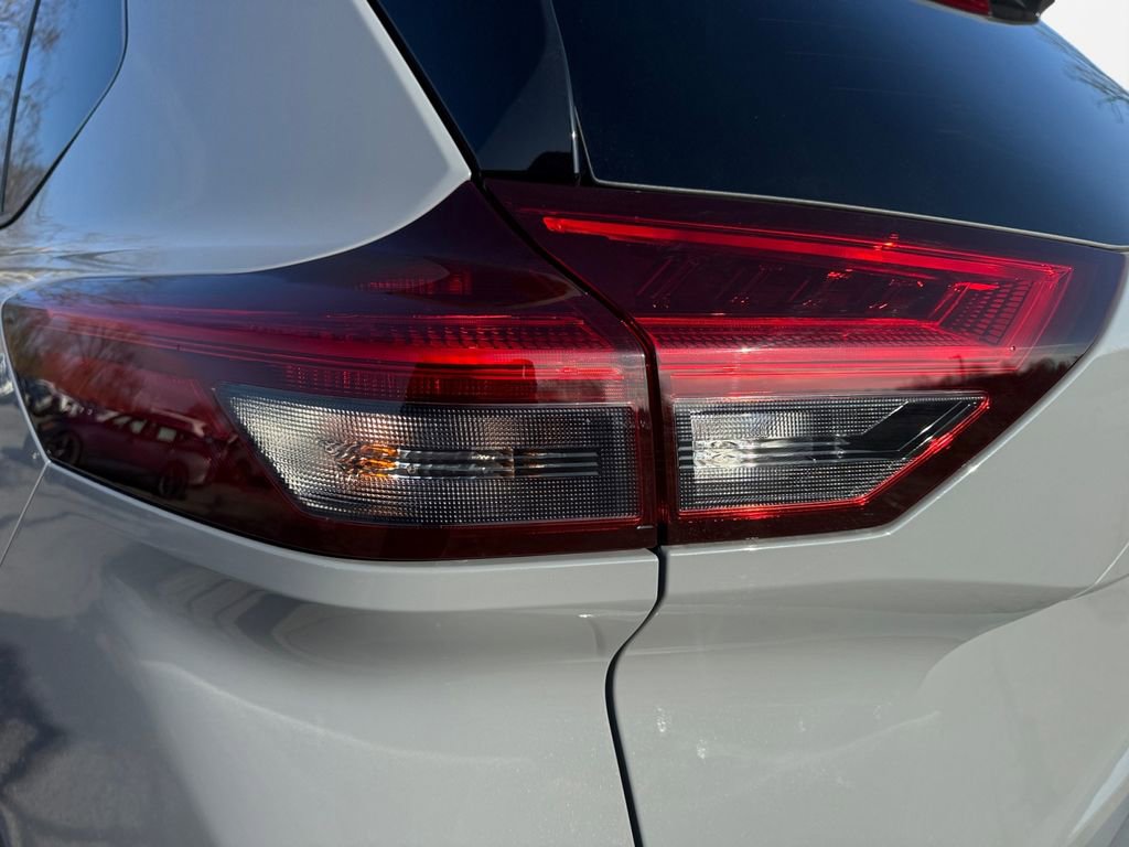 New 2026 Nissan Rogue Dark Armor image 21