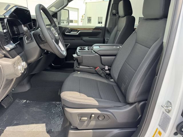 New 2026 GMC Sierra 3500 SLE w/ Preferred Package AWD/4WD image 7