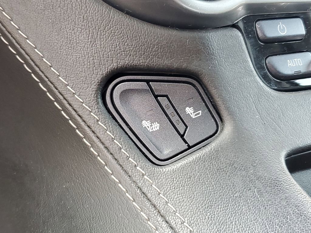 Used 2018 Chevrolet Suburban LT AWD/4WD image 29