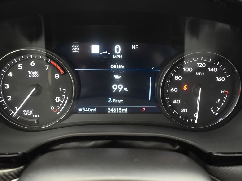 Used 2022 Cadillac XT5 Sportv w/ LPO, ONYX Package image 18