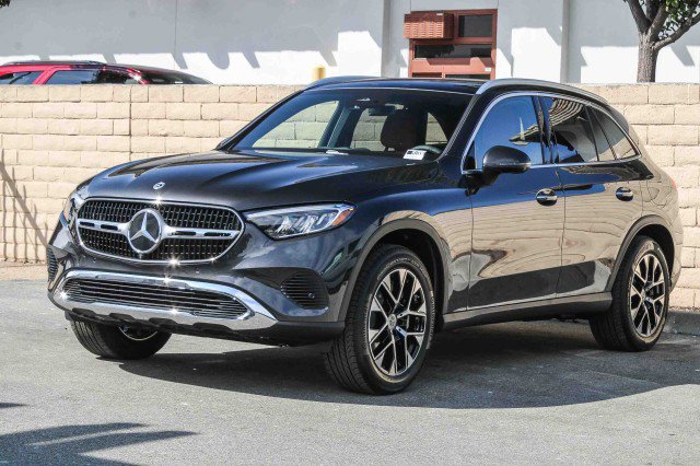 New 2026 Mercedes-Benz GLC 350e 4MATIC image 3
