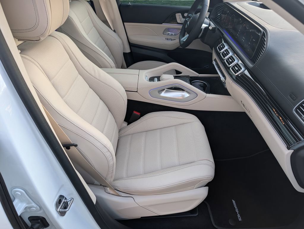 Used 2026 Mercedes-Benz GLS 450 4MATIC image 15