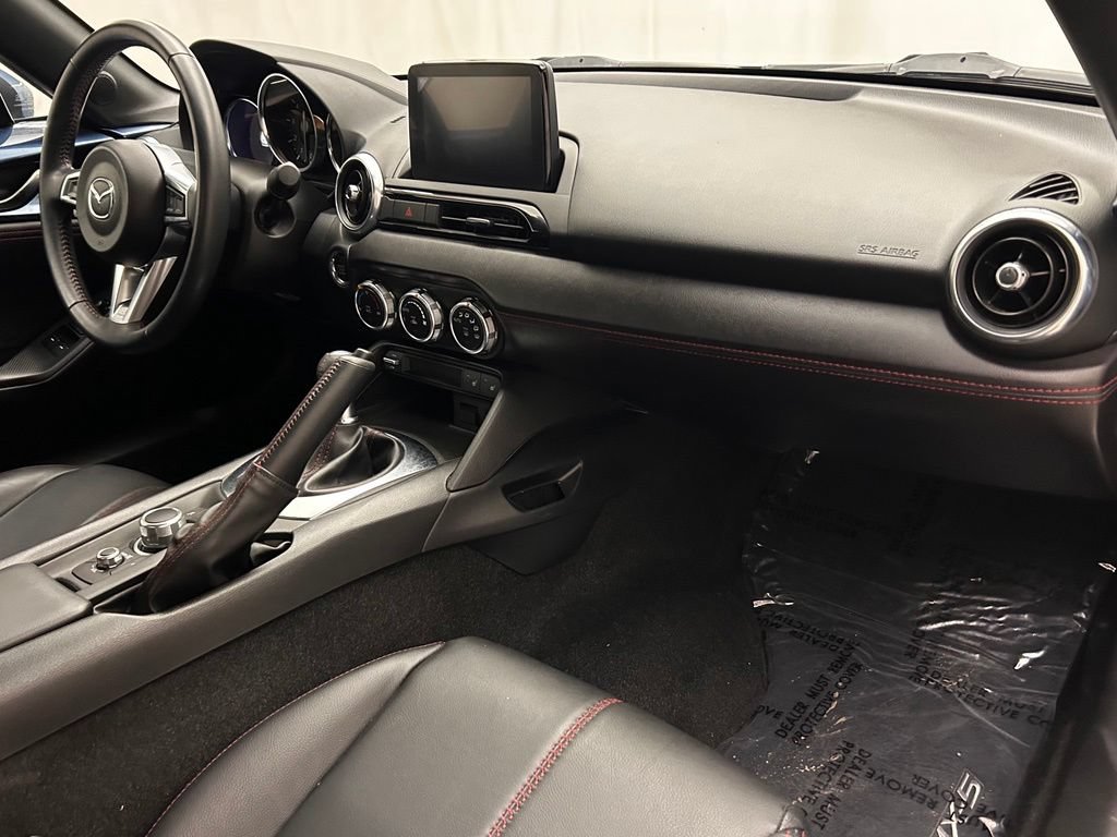 Used 2019 MAZDA MX-5 Miata RF Grand Touring w/ GT-S Package RWD image 14