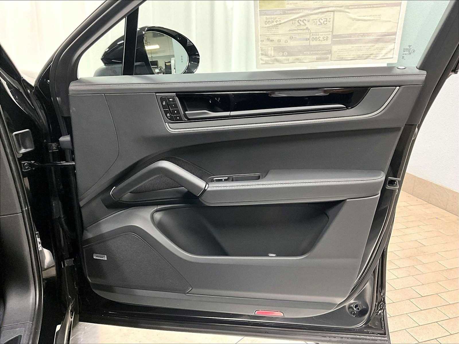 New 2026 Porsche Cayenne S image 28