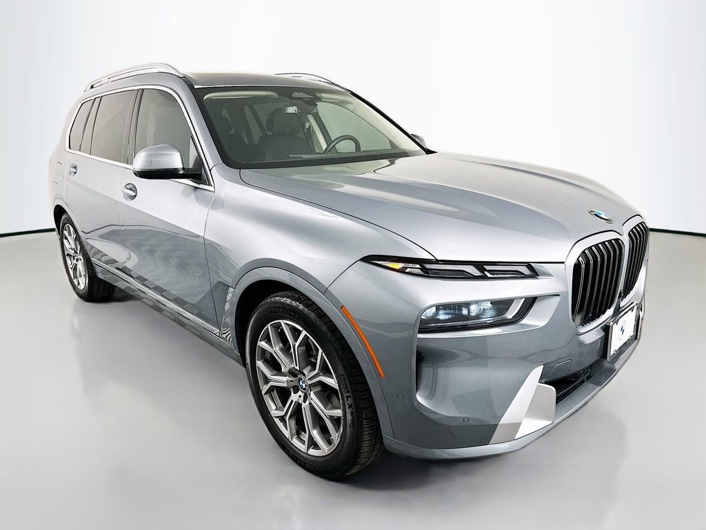 Certified 2024 BMW X7 xDrive40i w/ Premium Package image 3