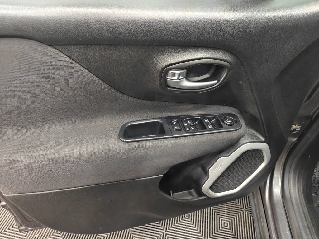 Used 2019 Jeep Renegade Sport AWD/4WD image 35