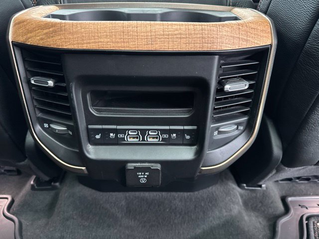 Used 2023 RAM 1500 Limited w/ Body-Colour Bumper Group AWD/4WD image 35
