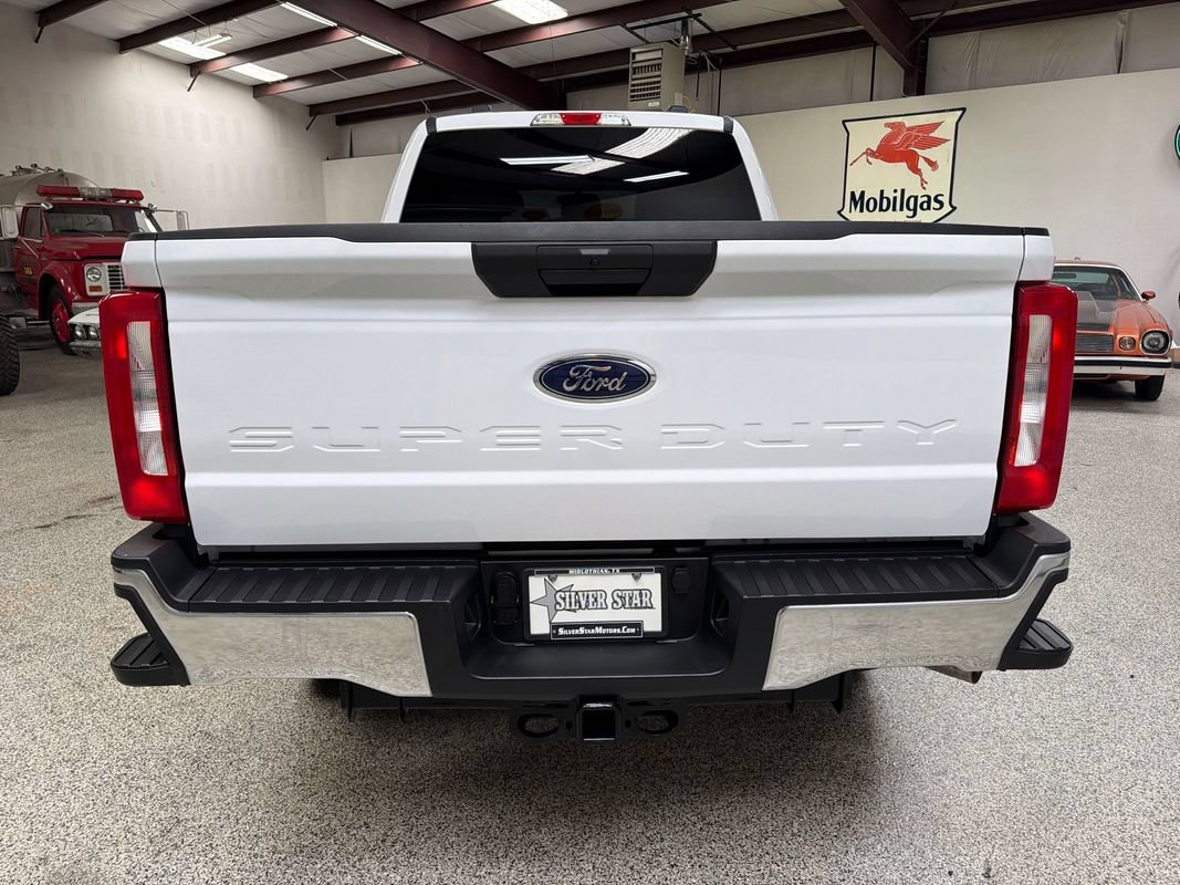 Used 2025 Ford F250 XLT w/ FX4 Off-Road Package AWD/4WD image 6