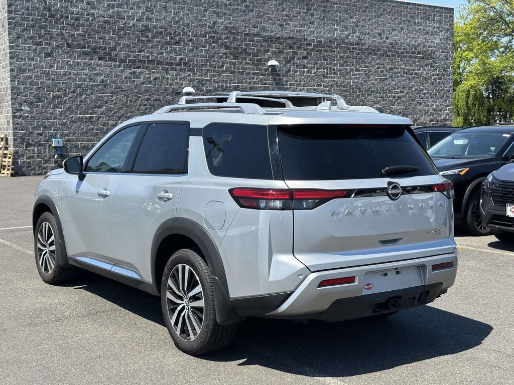 New 2025 Nissan Pathfinder Platinum w/ Lighting Package (N92) AWD/4WD image 7