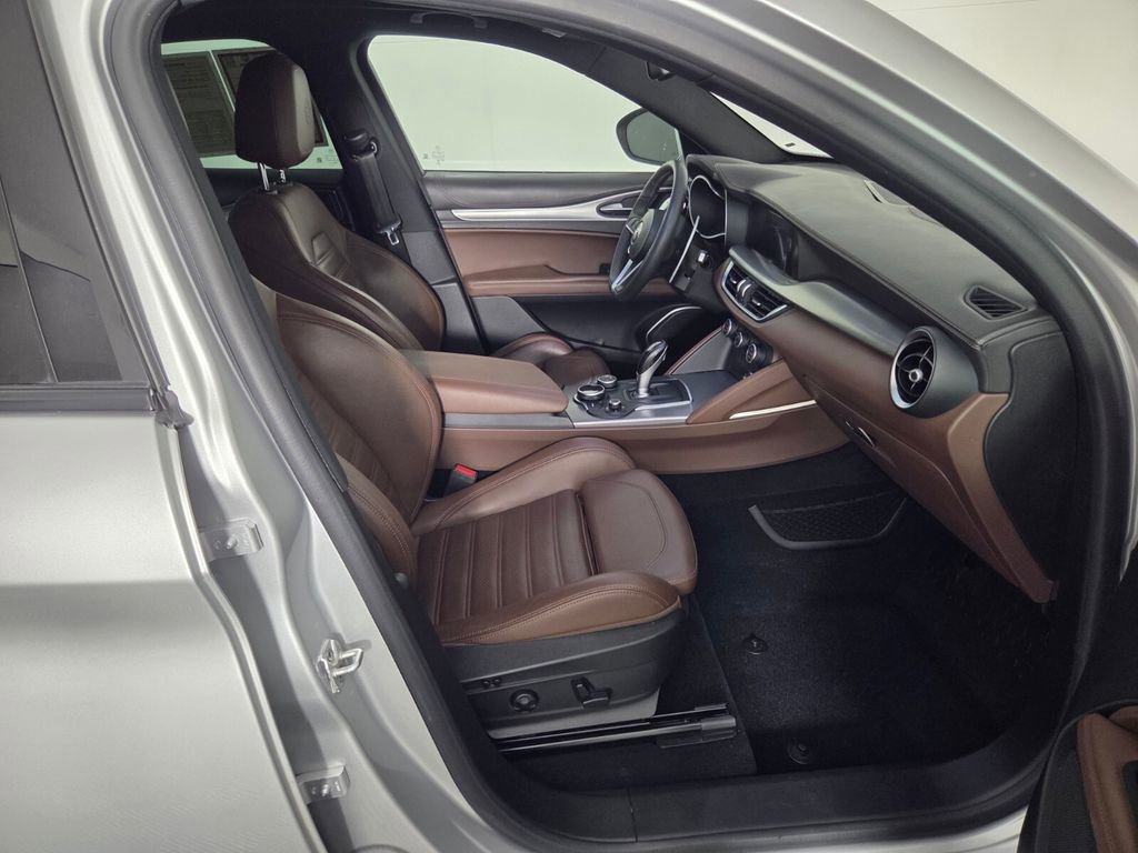 Used 2019 Alfa Romeo Stelvio Ti Sport w/ Quick Order Package 22S Sport image 31
