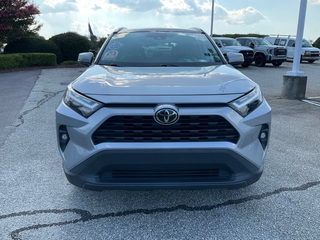 Used 2022 Toyota RAV4 XLE Premium FWD image 2
