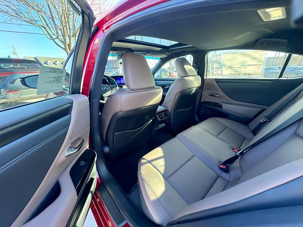 New 2025 Lexus ES 350 w/ Premium Package image 31