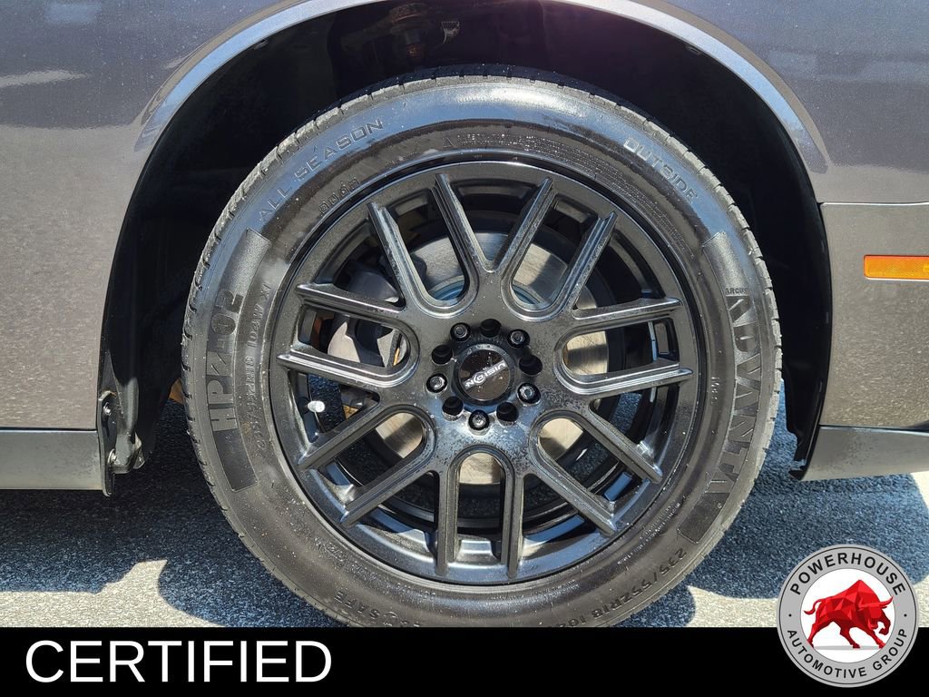 Used 2020 Dodge Challenger SXT image 11