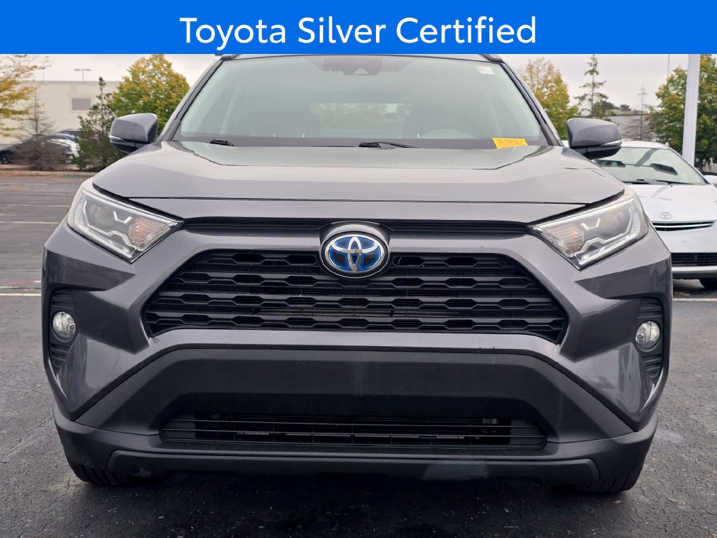 Used 2021 Toyota RAV4 XLE w/ Convenience Package AWD/4WD image 2