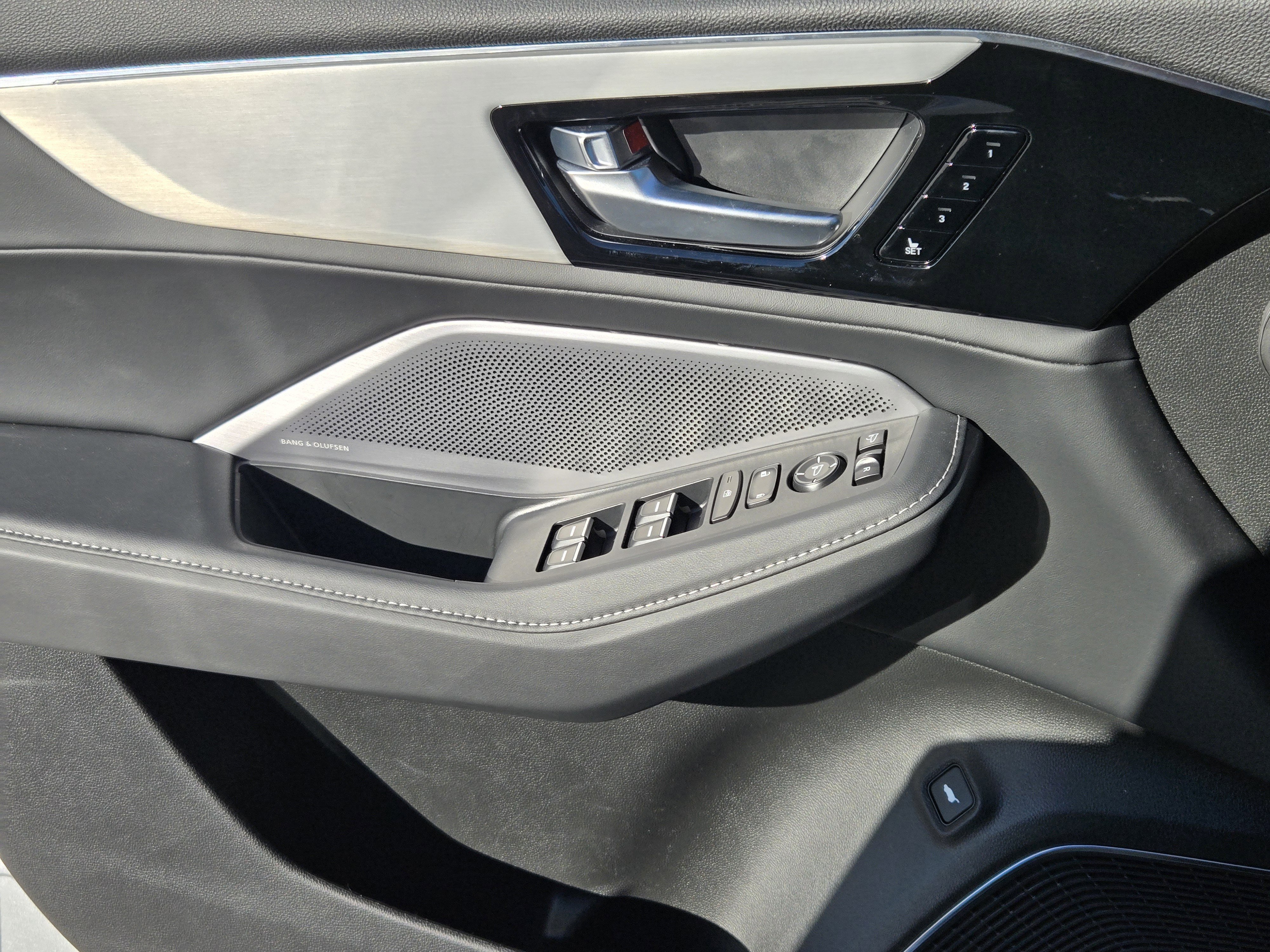 Certified 2026 Acura MDX w/ Technology Package image 27