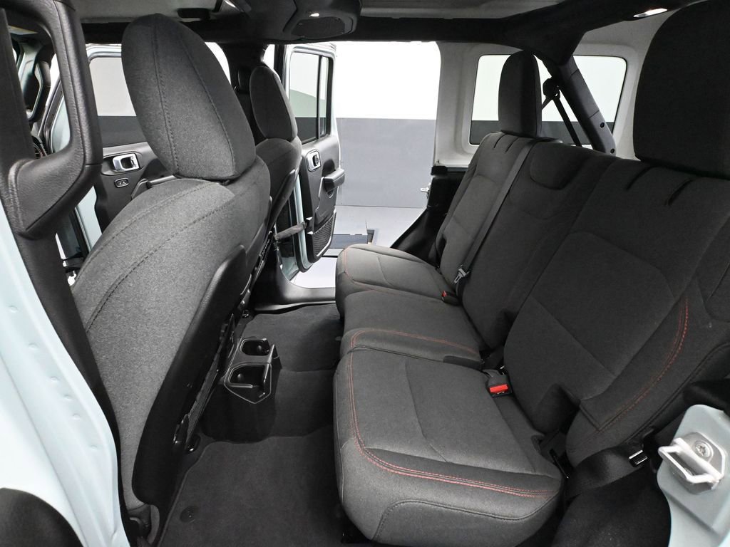 Used 2024 Jeep Wrangler Unlimited Rubicon w/ Convenience Group image 37