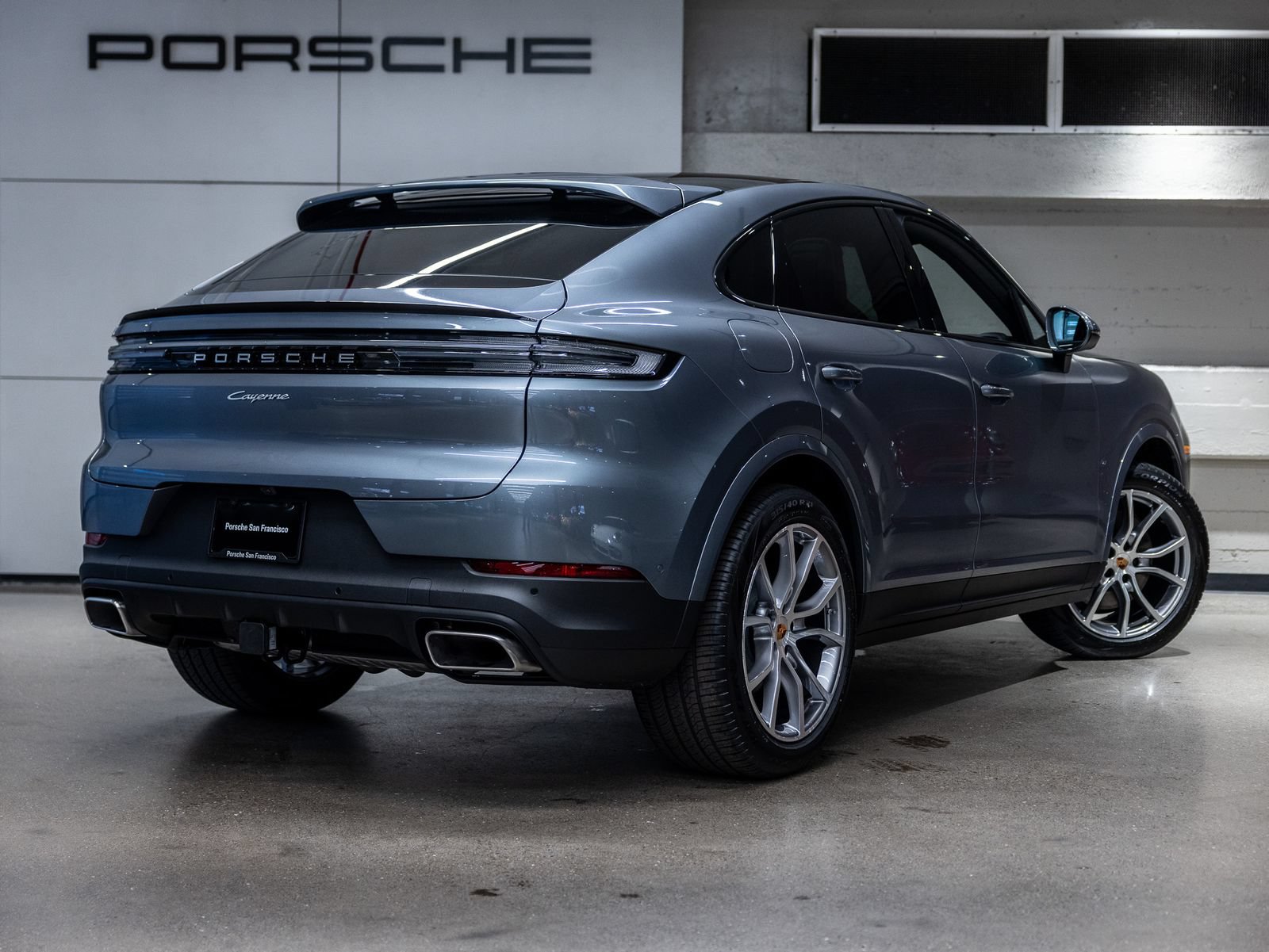 New 2026 Porsche Cayenne Coupe AWD/4WD image 8