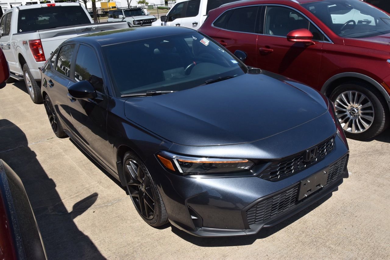 Used 2025 Honda Civic Sport image 4