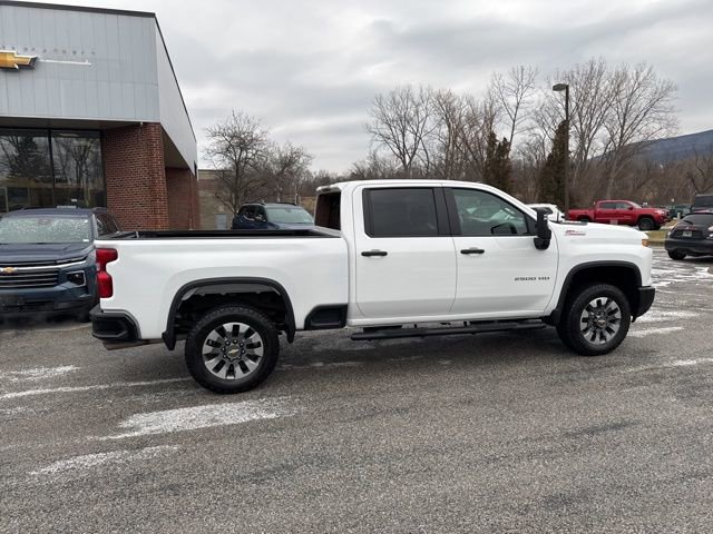 Used 2025 Chevrolet Silverado 2500 Custom w/ Custom Value Package image 8