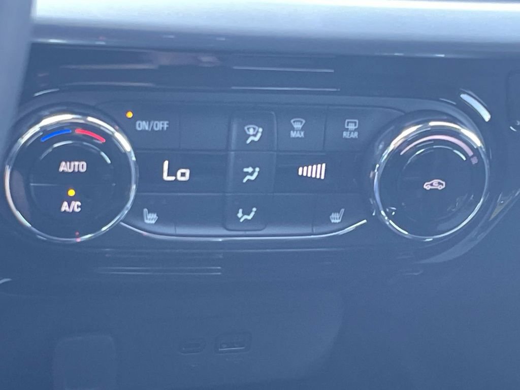 New 2026 Chevrolet Trax LT w/ Driver Confidence Package FWD image 19