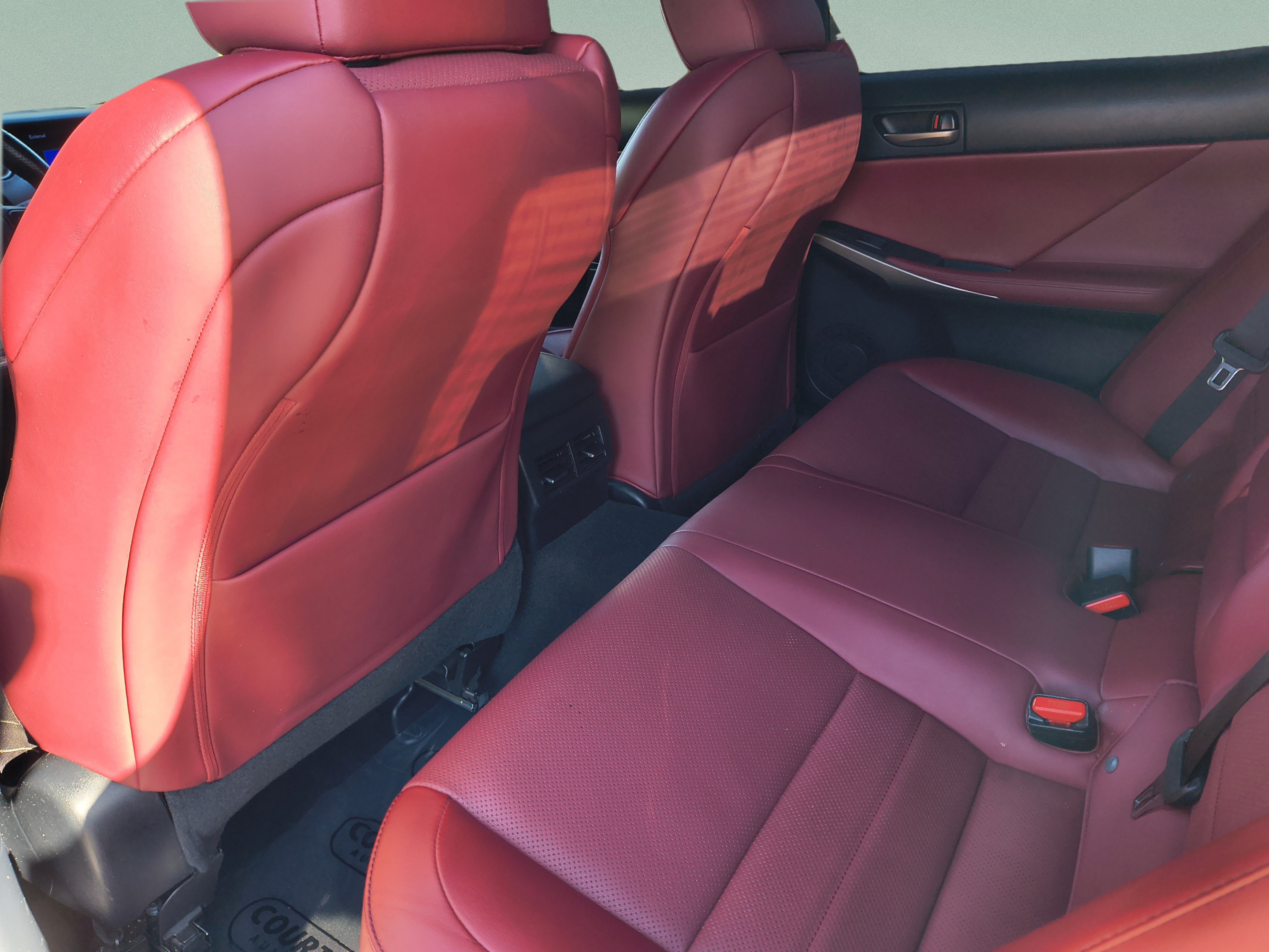 Used 2019 Lexus IS 300 F Sport w/ F Sport Package RWD image 17