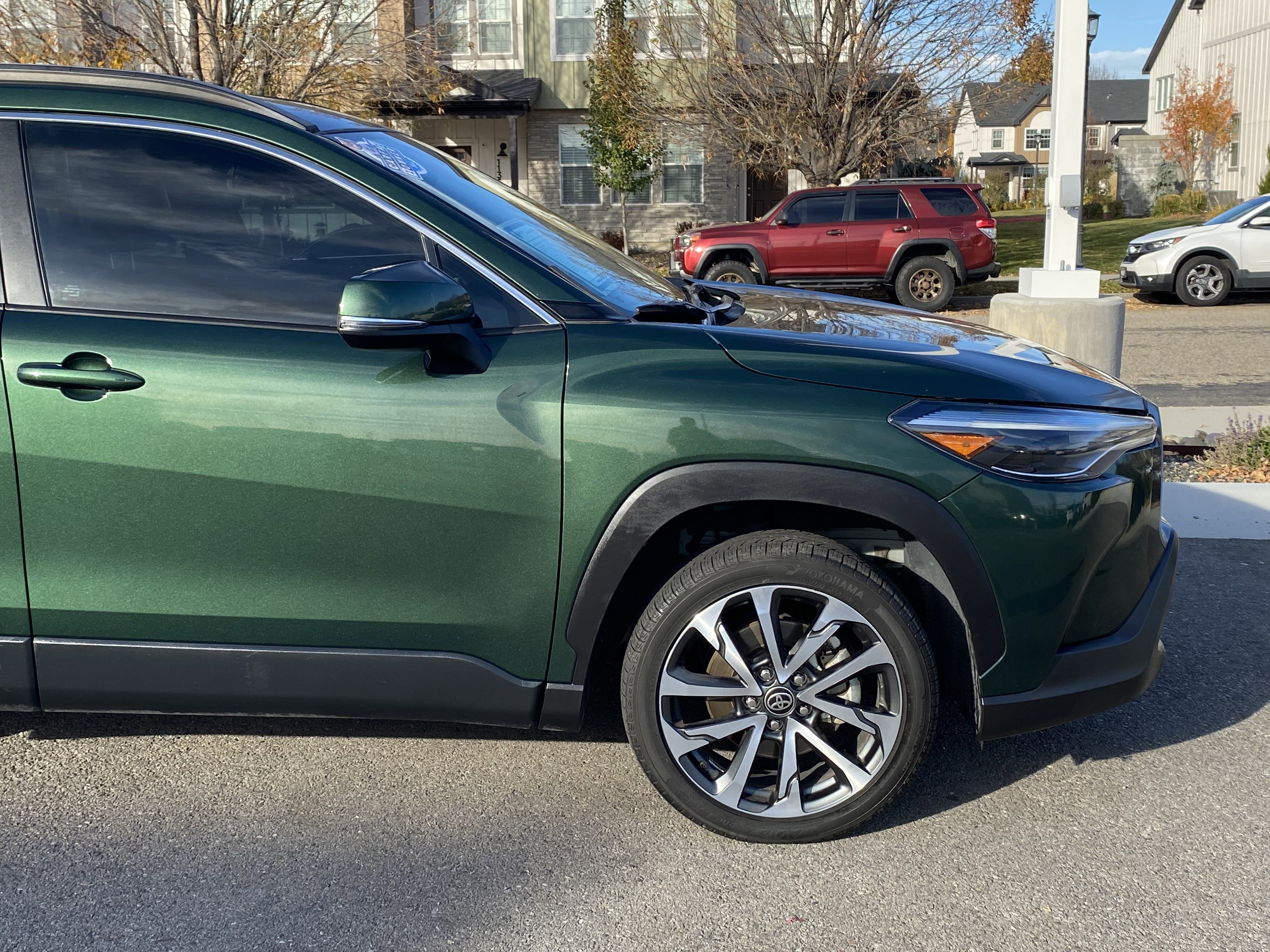 Used 2022 Toyota Corolla Cross XLE image 8