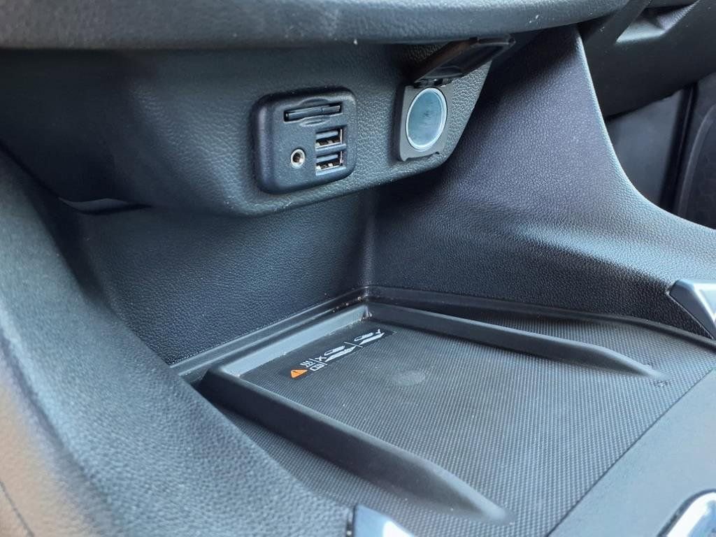 Used 2022 Chevrolet Traverse RS image 27