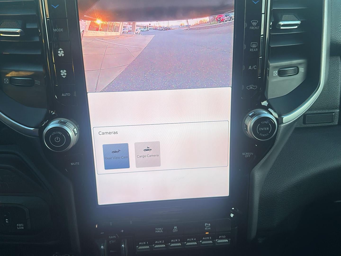 New 2026 RAM 5500 4x4 Regular Cab image 19