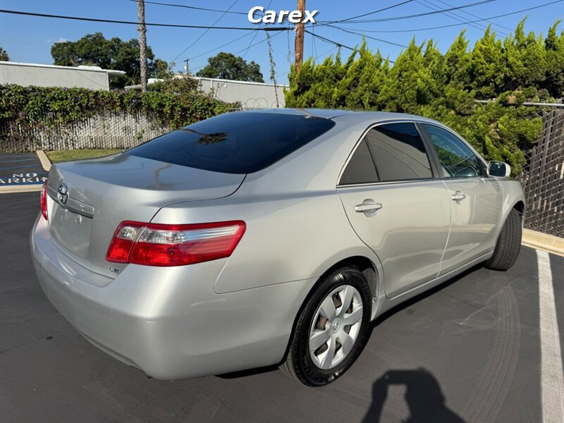 Used 2009 Toyota Camry LE FWD image 10